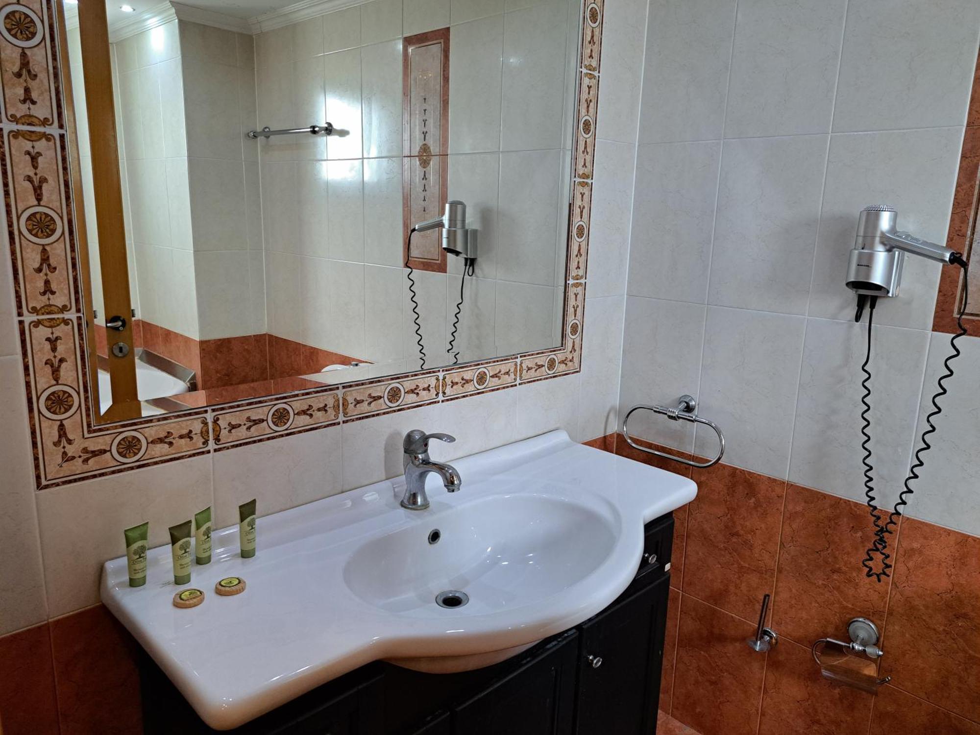 Nefeli Hotel Alimos Ngoại thất bức ảnh
