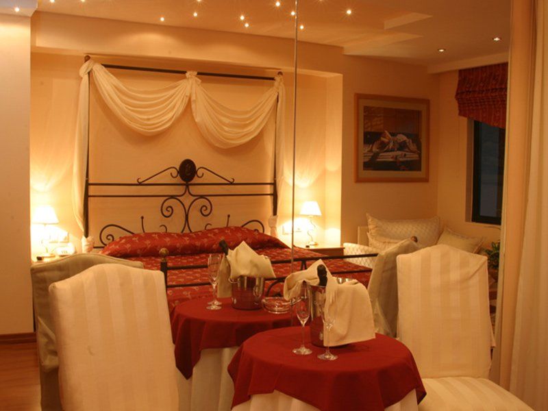 Nefeli Hotel Alimos Ngoại thất bức ảnh